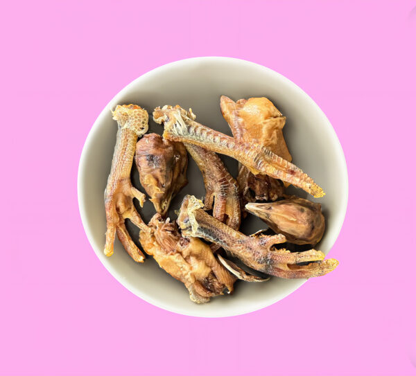 Dehydrated Chicken Feet, Head and Neck